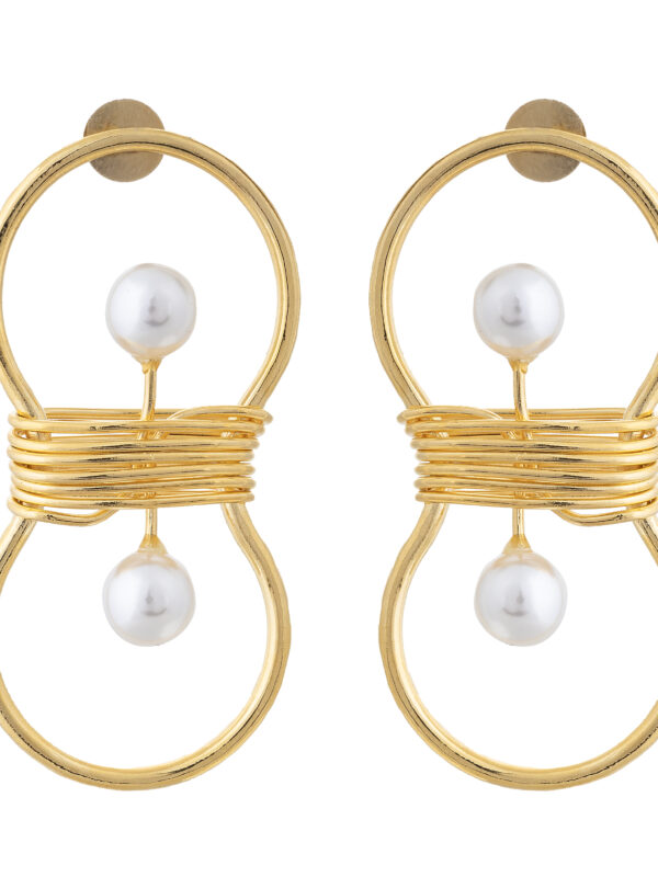 Pearl and Gold Earrings